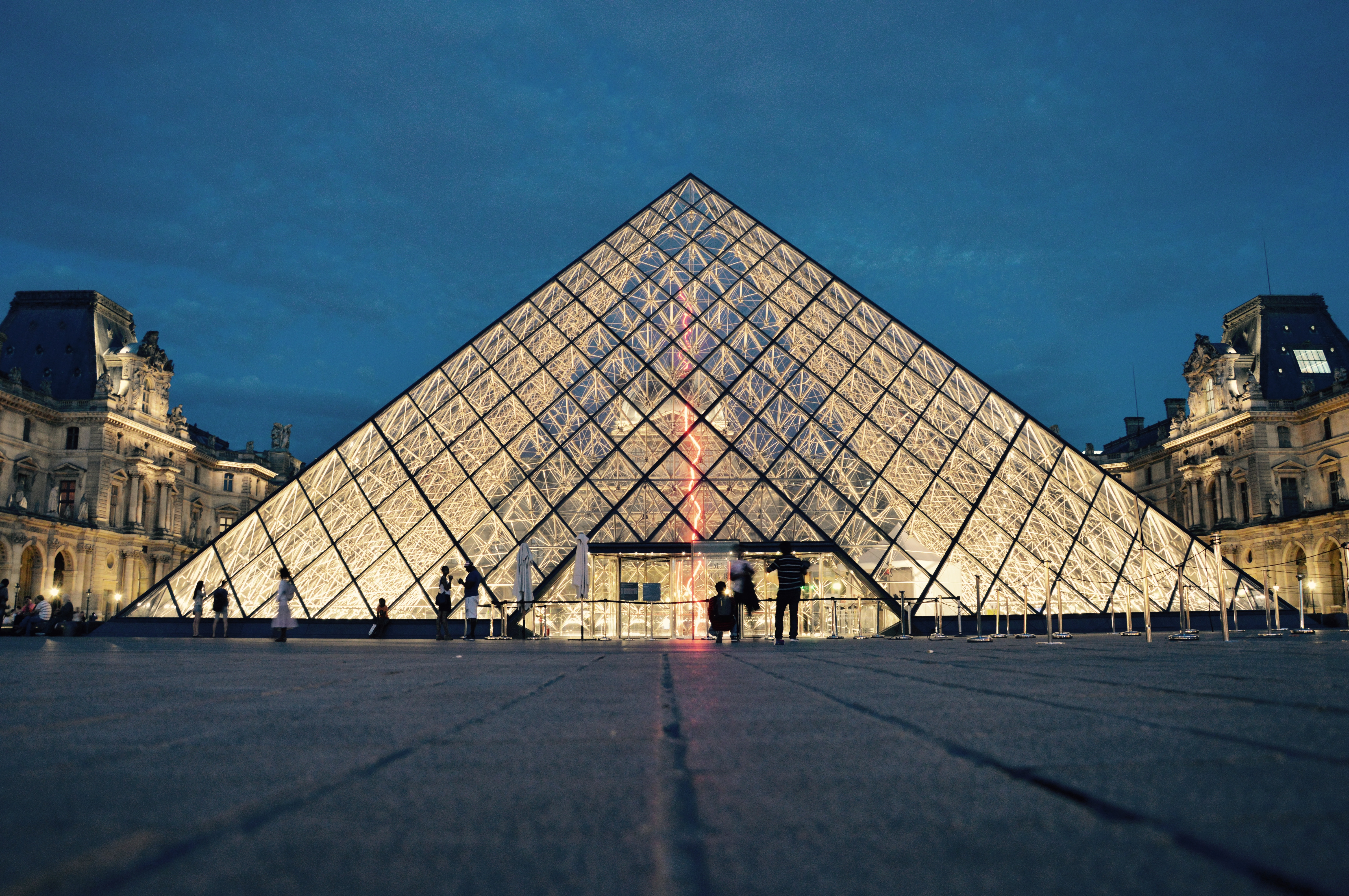 louvre at night